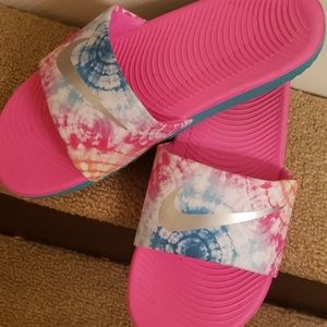 Nike Kawa Soccer Slide